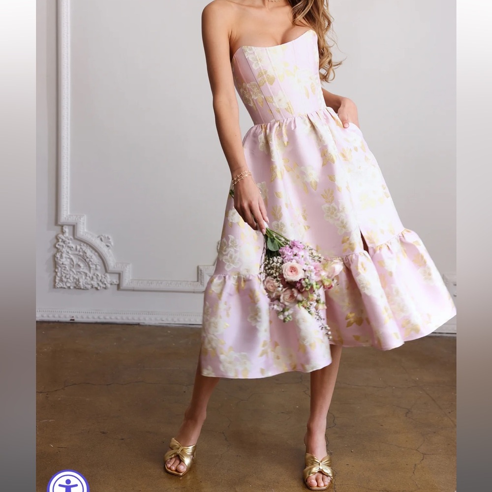 NWT! V. Chapman Virginia Dress in Light Lilac Baroque Floral